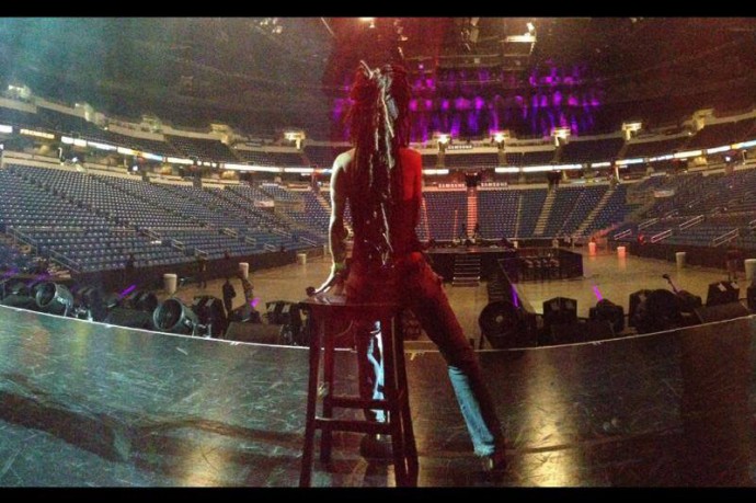 calma-carmona-beyonce-soundcheck